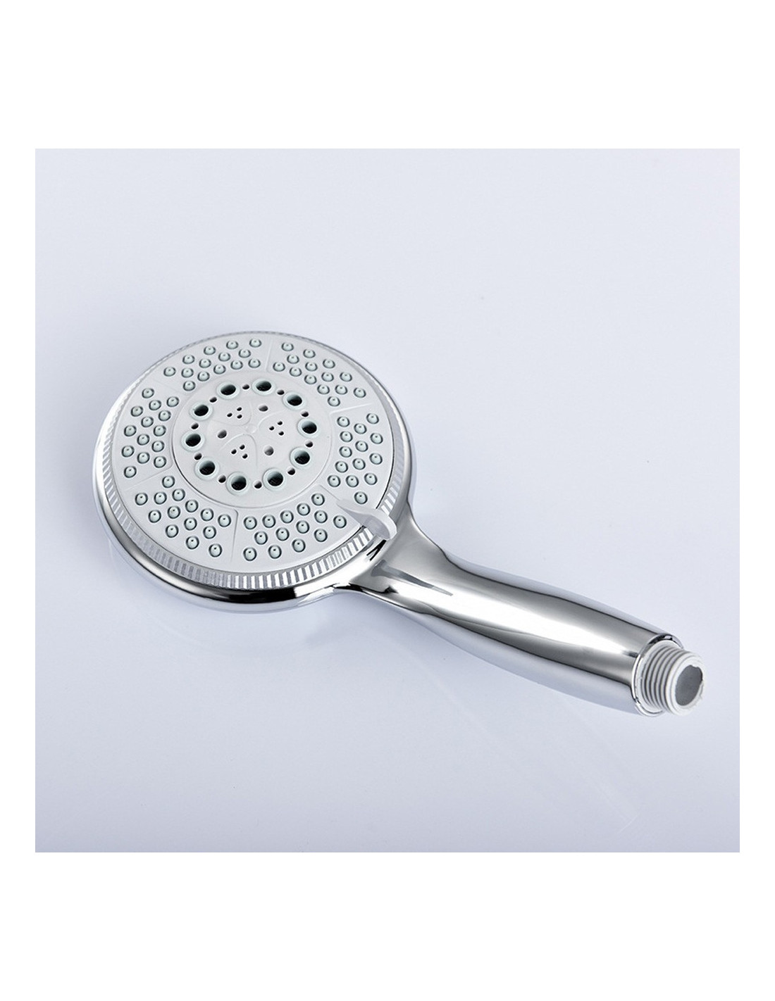 Large round shower head without rubbing